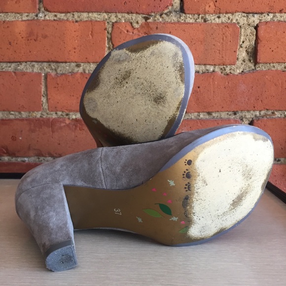 Irregular Choice Belle grey suede heels - Picture 6 of 8